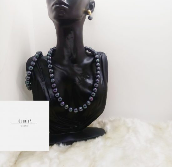 Single strand black shell pearl jewellery set
