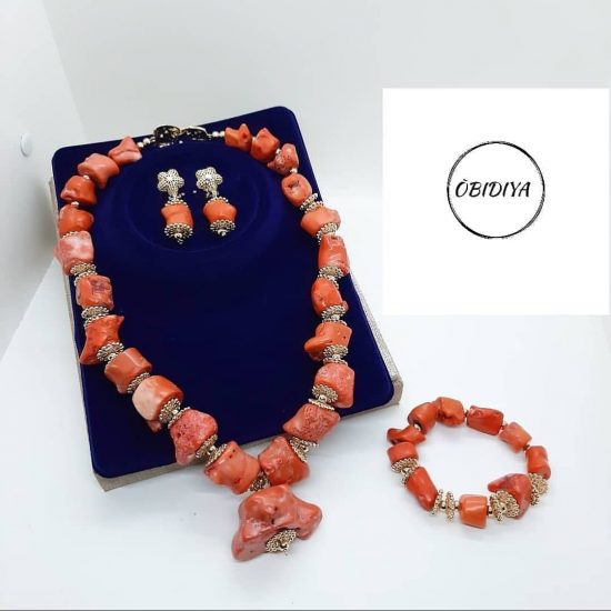 Single strand bamboo coral with gold jewellery set